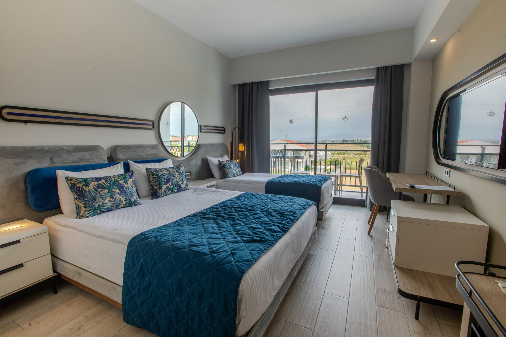 STANDARD ROOM LAND VIEW 