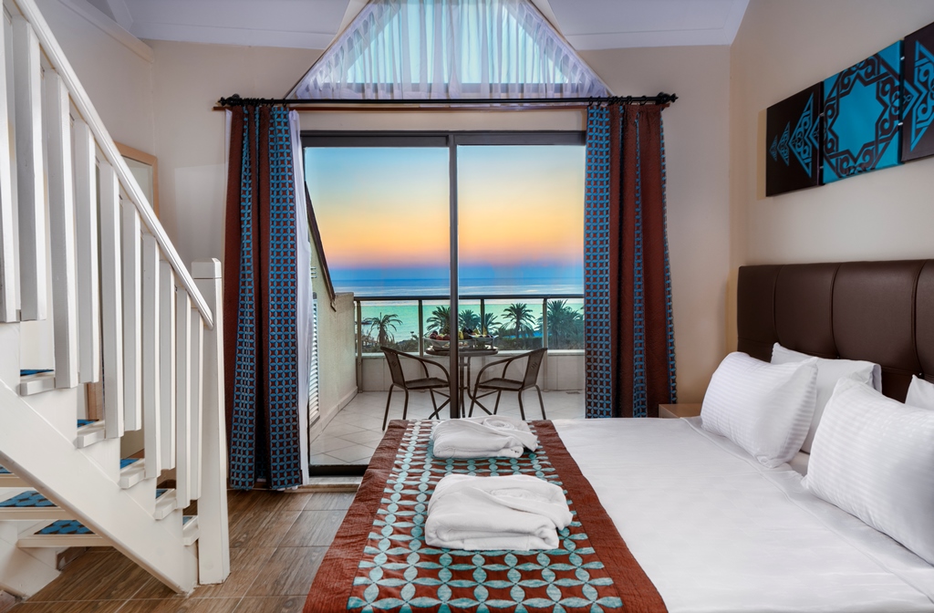 Dubleks Aile Odası Deniz Manzara 