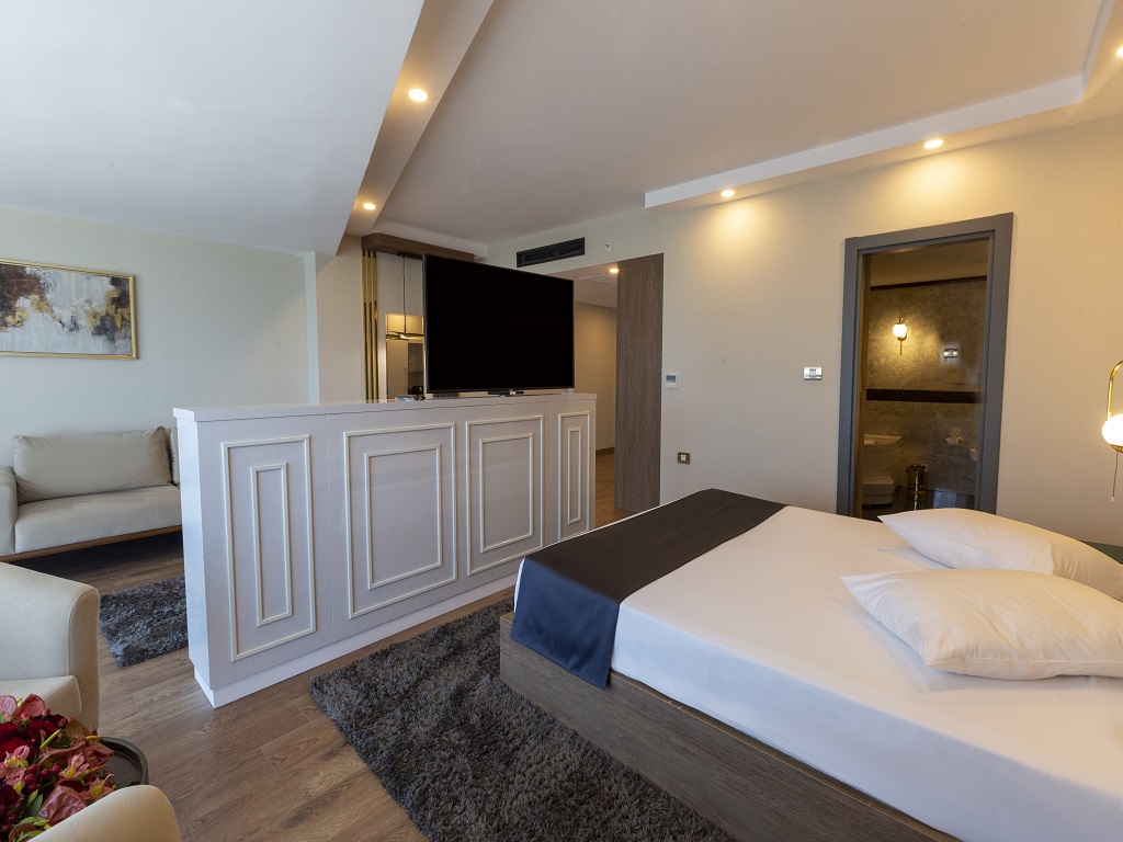 Premium Deluxe Oda Gol Manzarali