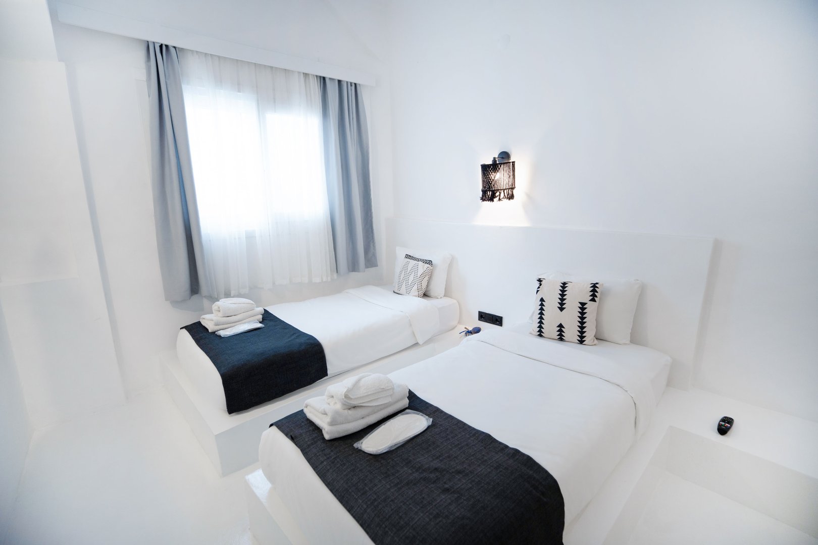 Superior 4 Kişilik Oda - Kara Manzaralı