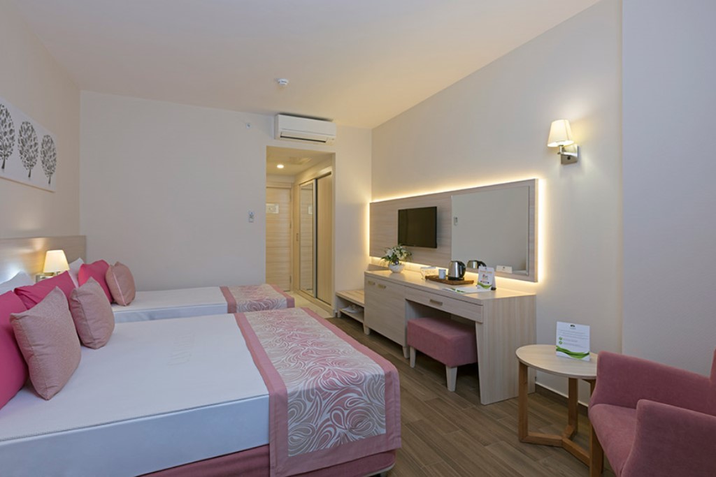 STANDART ODA HAVUZ MANZARALI