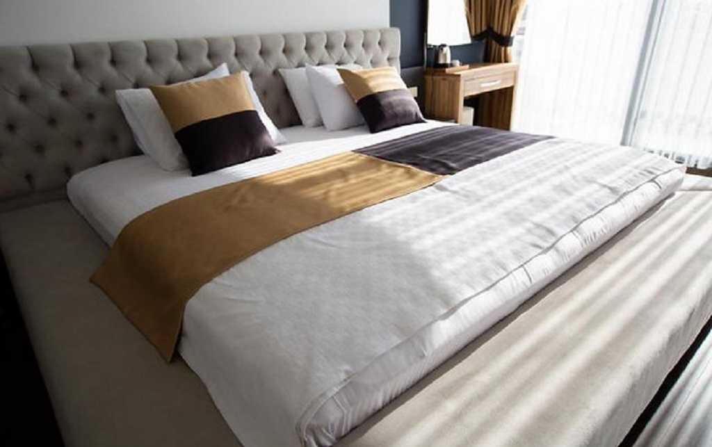 STANDART KISMİ DENİZ MANZARLI ODA