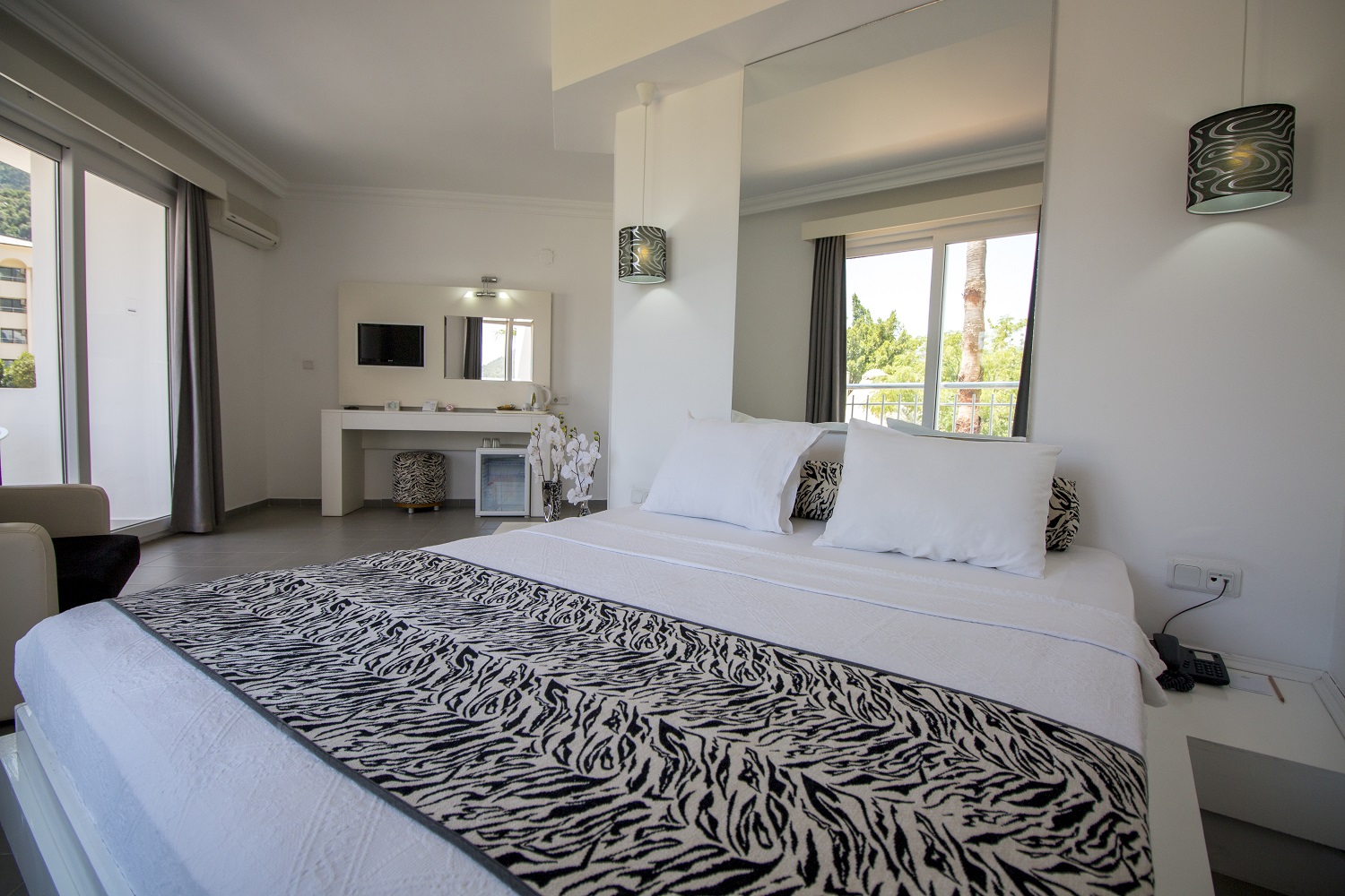 STANDARD FOREST VIEW