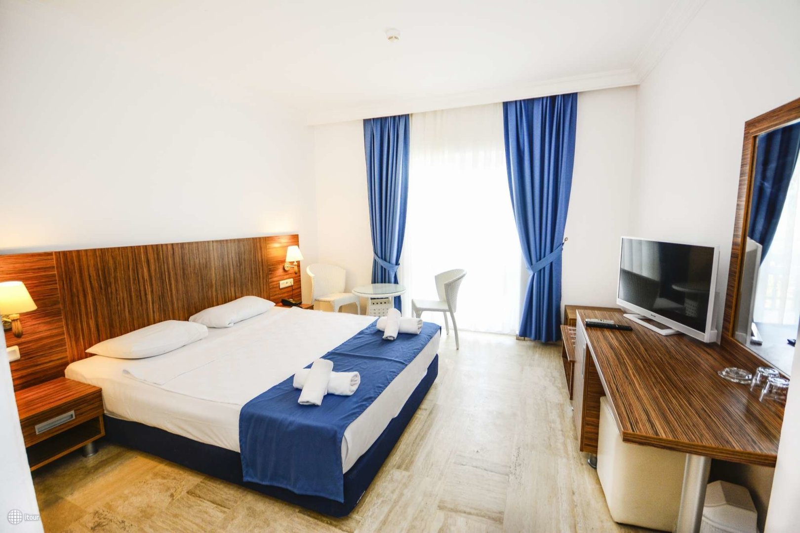 STANDARD ROOM SEAVIEW BALCONY OR TERRACE