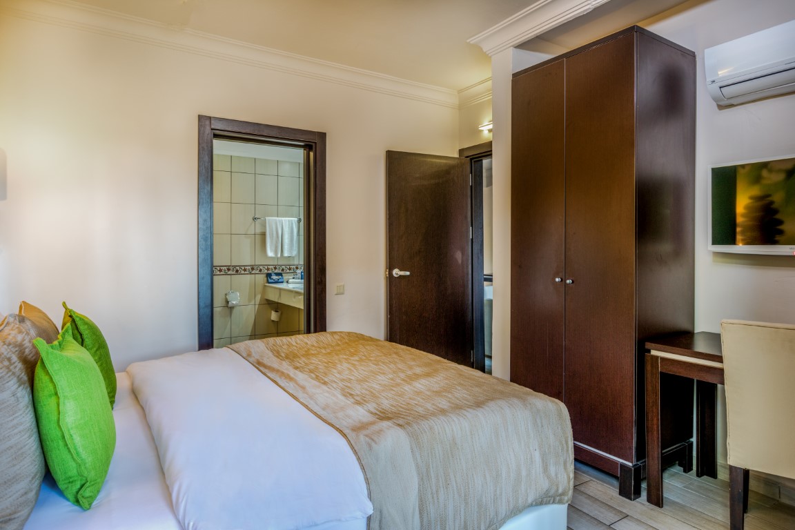 Superior Suite Bahçe Manzaralı