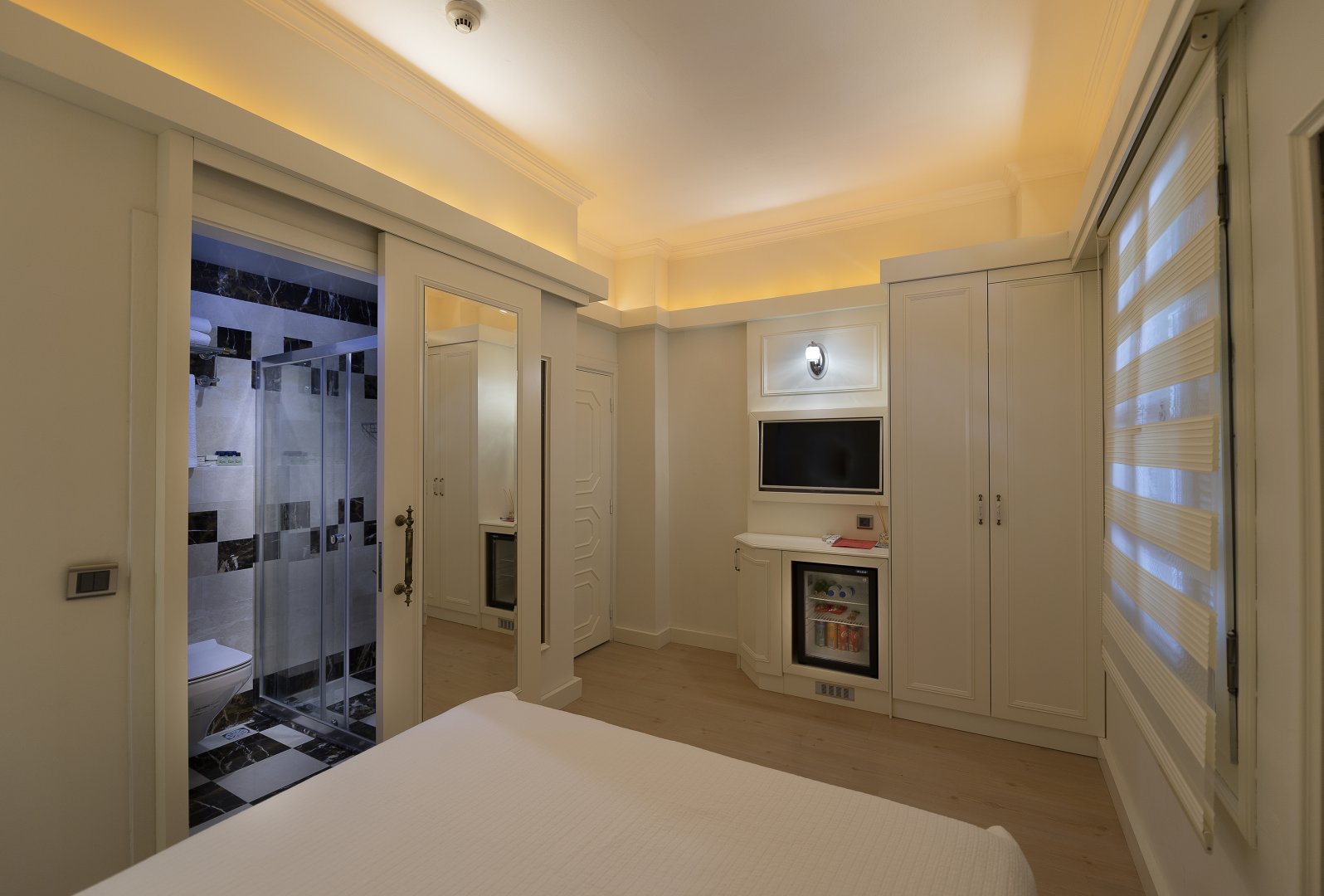 STANDARD ROOM WITHOUT BALCONY 