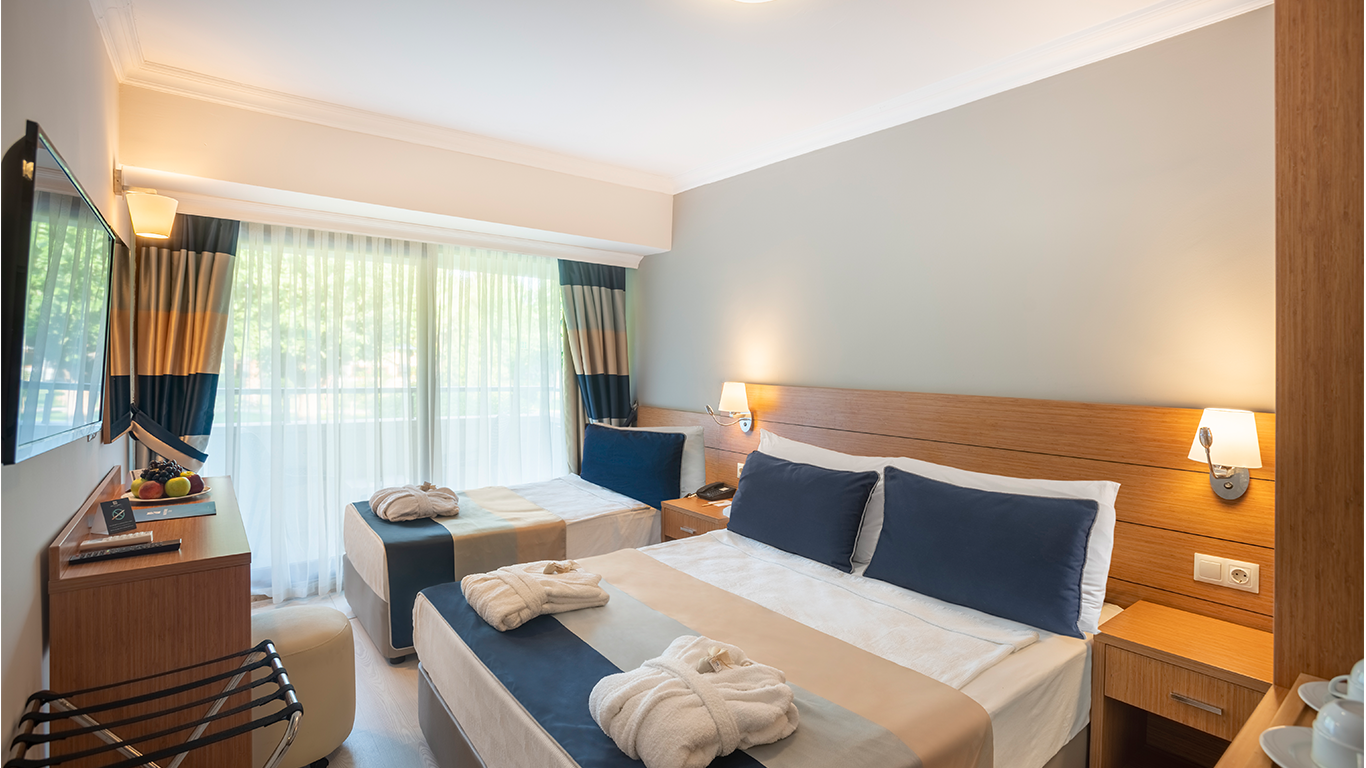 STANDARD ROOM GARDEN VIEW