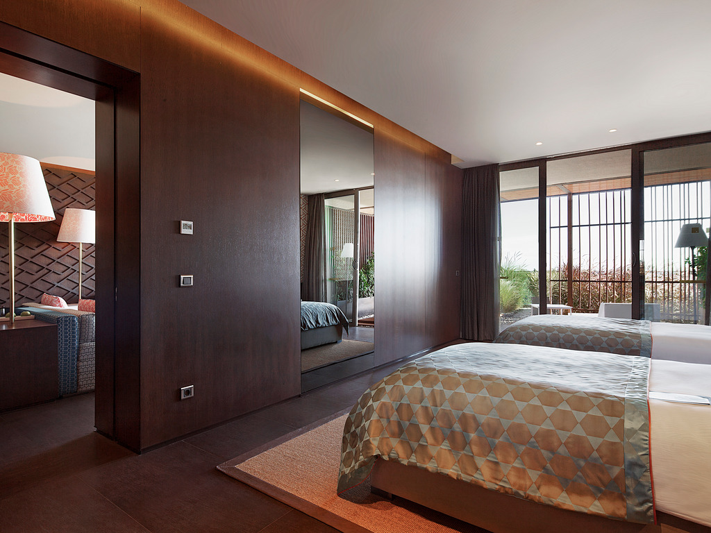 ROYAL SUITE FAMILY GARDEN