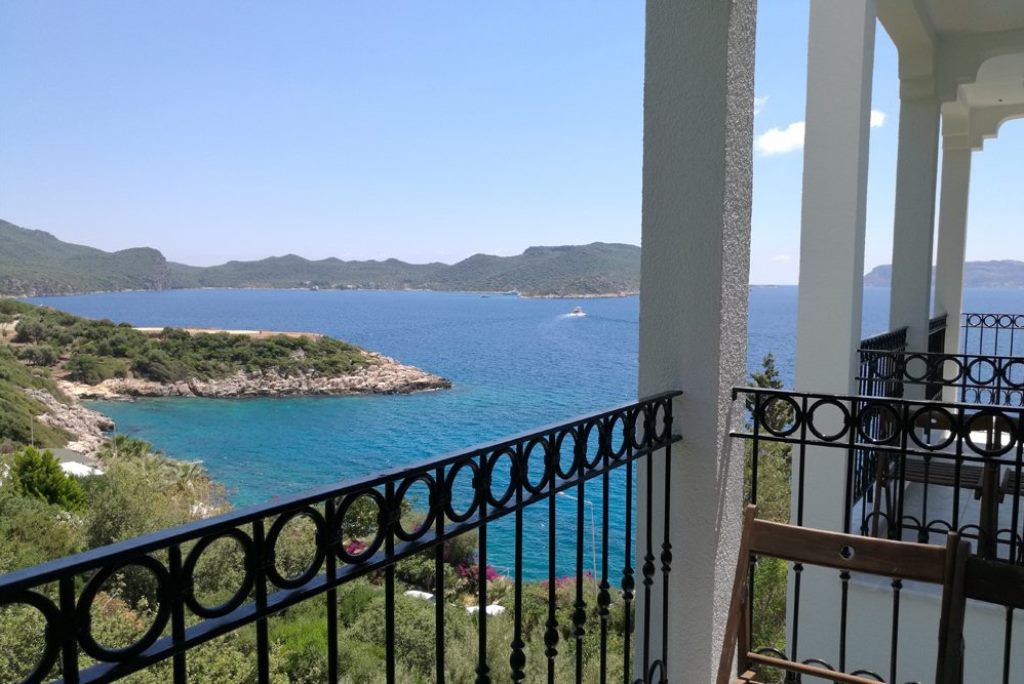 FAMILY SUITE SIDE SEA VIEW