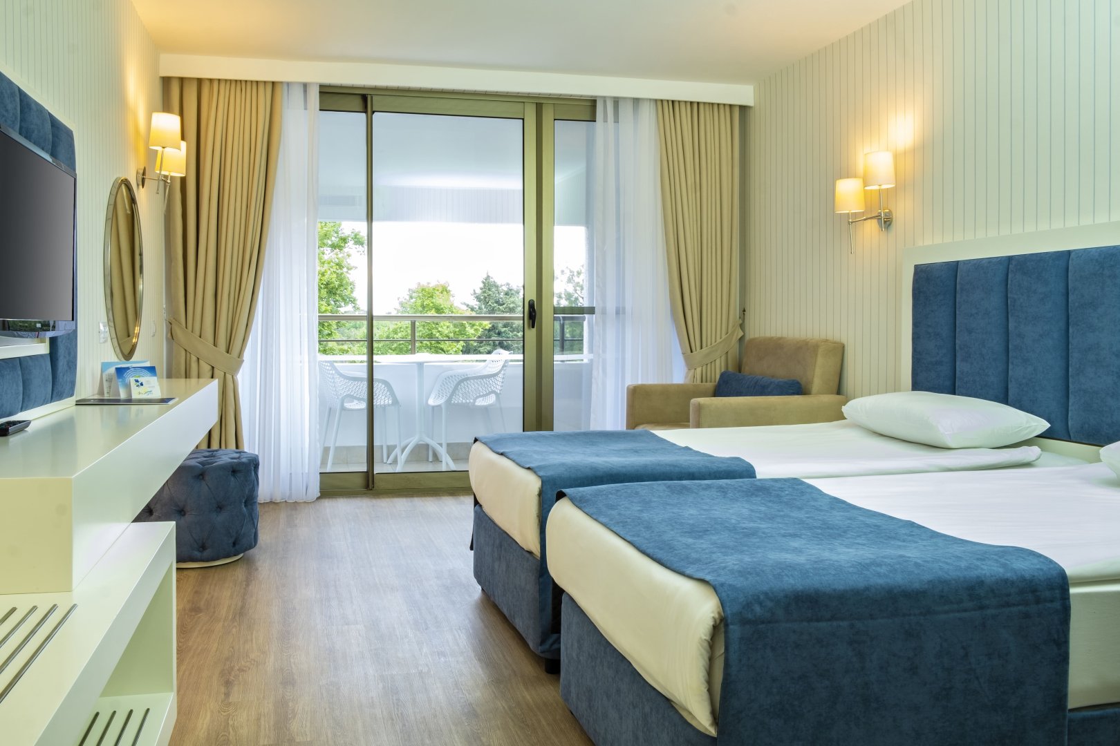 COMFORT SEA VIEW ROOM