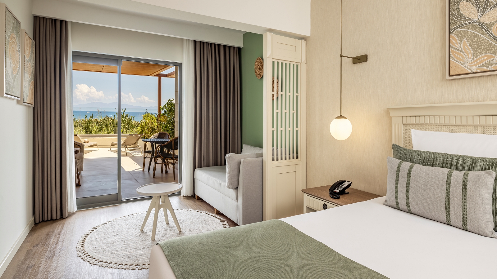 SERENITY TERRACE ROOM