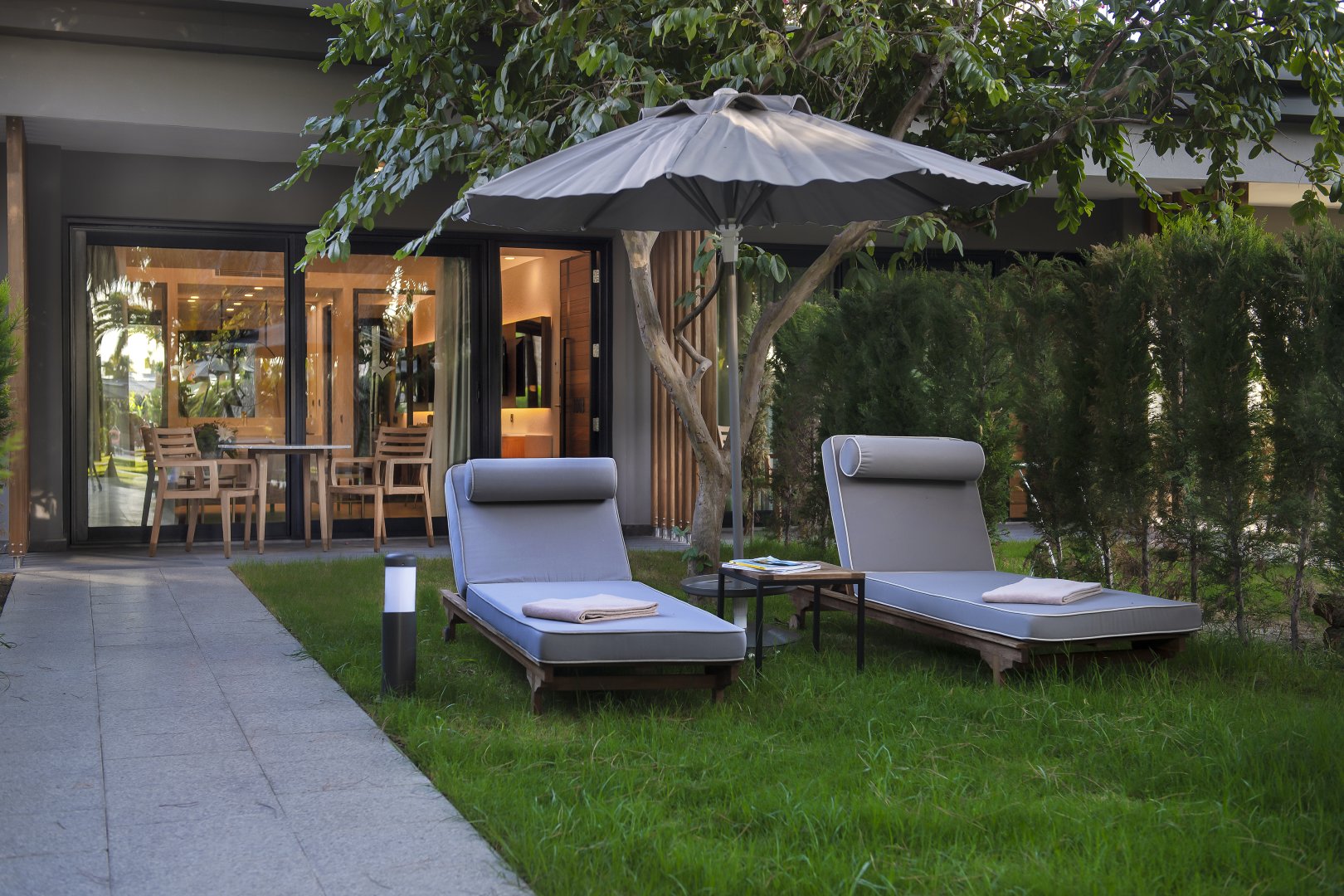 DELUXE PRIVATE GARDEN ROOM