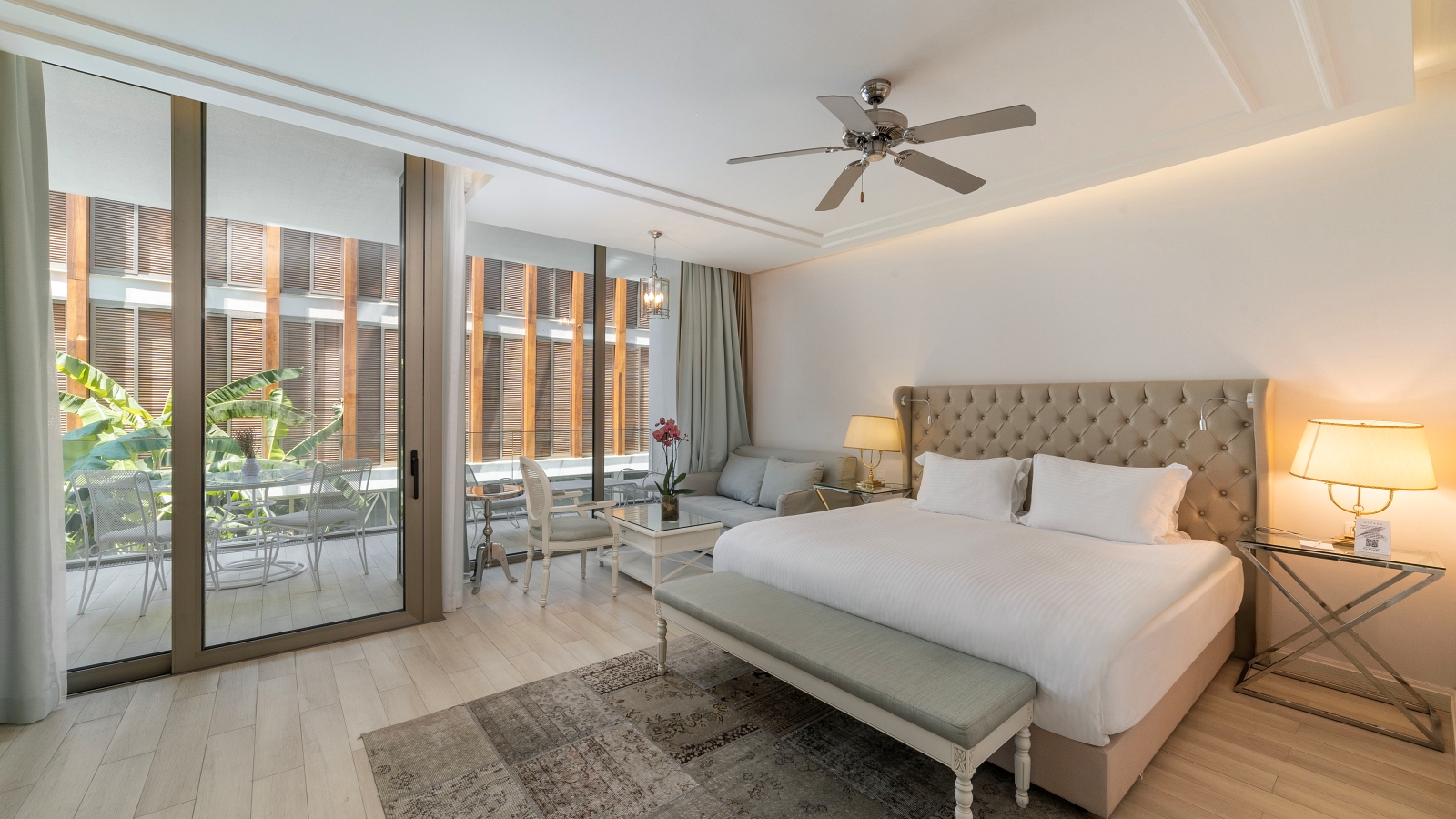 PREMIUM QUEEN ROOM SEA VIEW