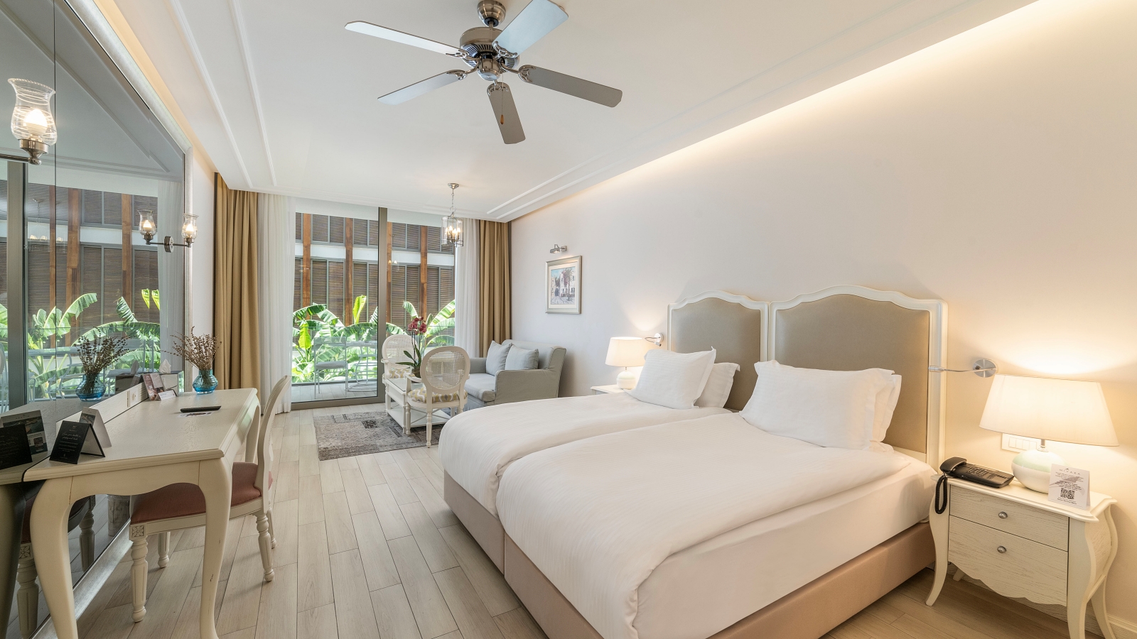 PREMIUM FAMILY CONNECTION ROOM SEA VIEW