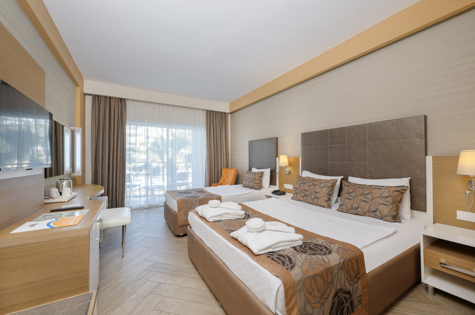 STANDARD ROOM LAND VIEW 