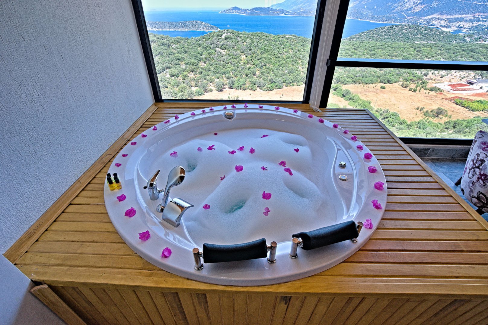 Jakuzılı Comfort Oda