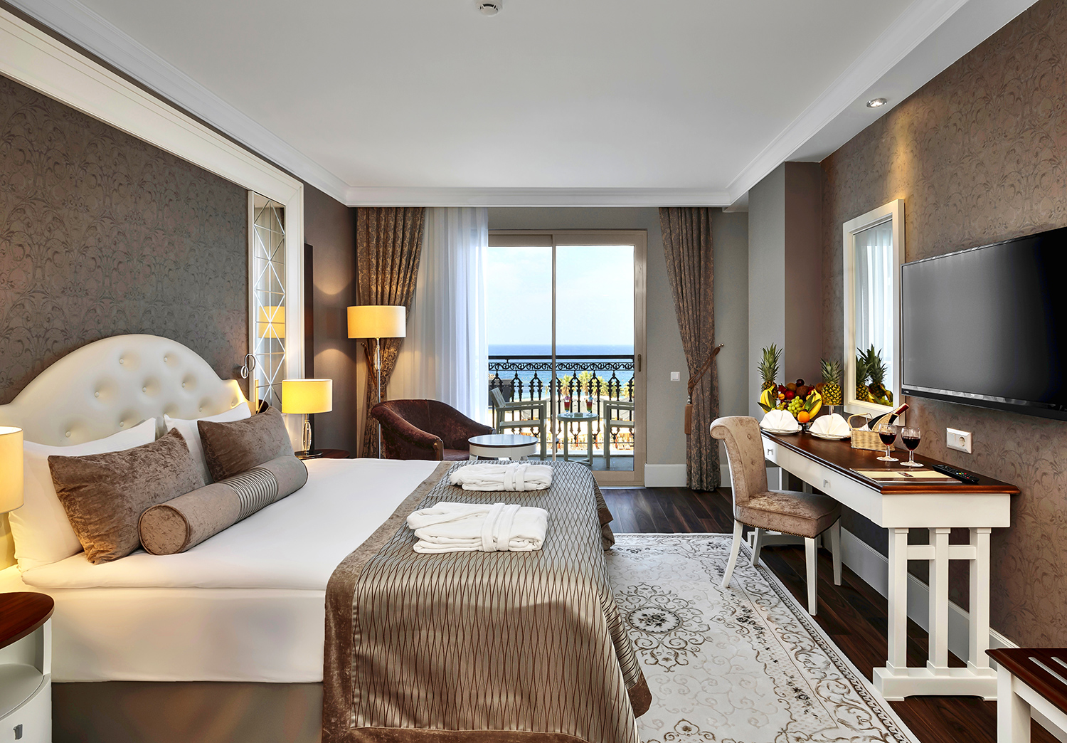 STANDARD SEA VIEW WITH BALCONY