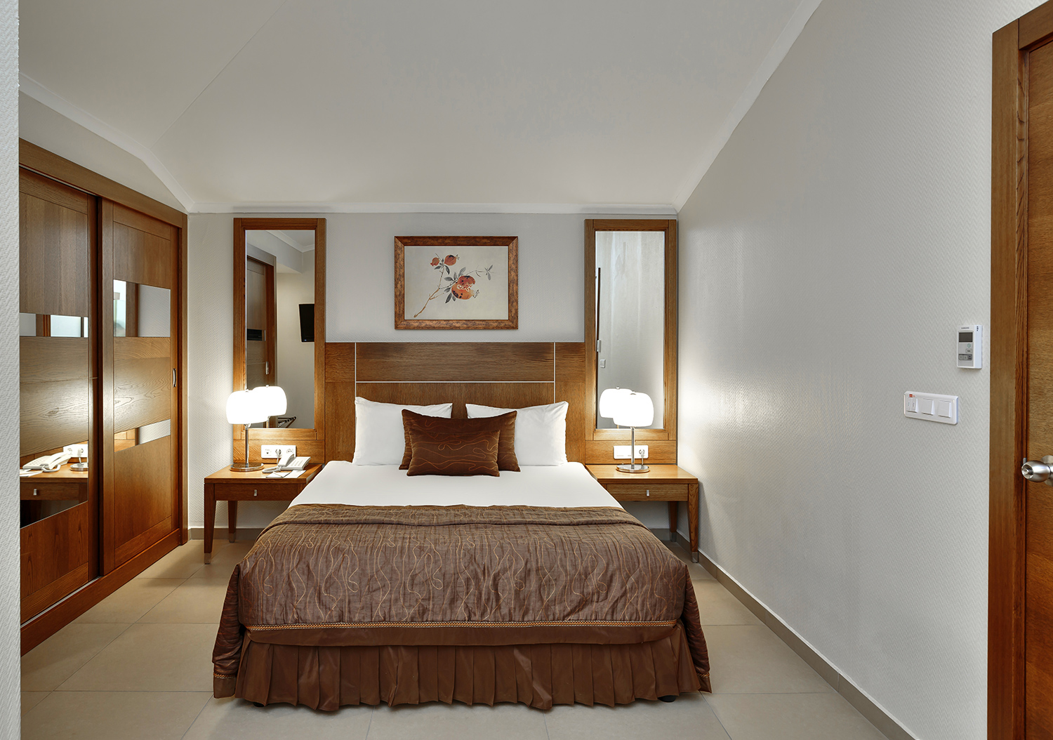 CLUB FAMILY ROOM 2 BEDROOMS 