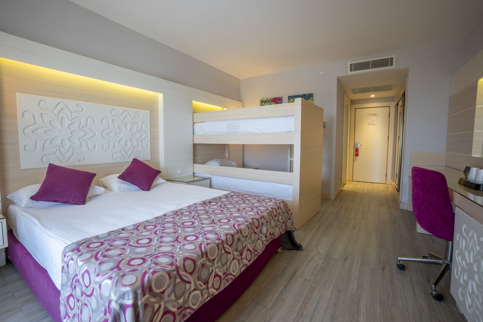 SUPERIOR ROOM BUNKBED SIDE SEA VIEW