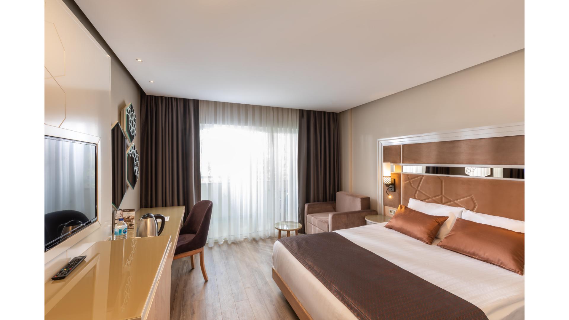 DELUXE DUBLEX FAMILY ROOM