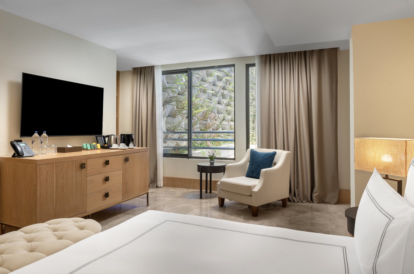 SUPERIOR ROOM COURTYARD VIEW