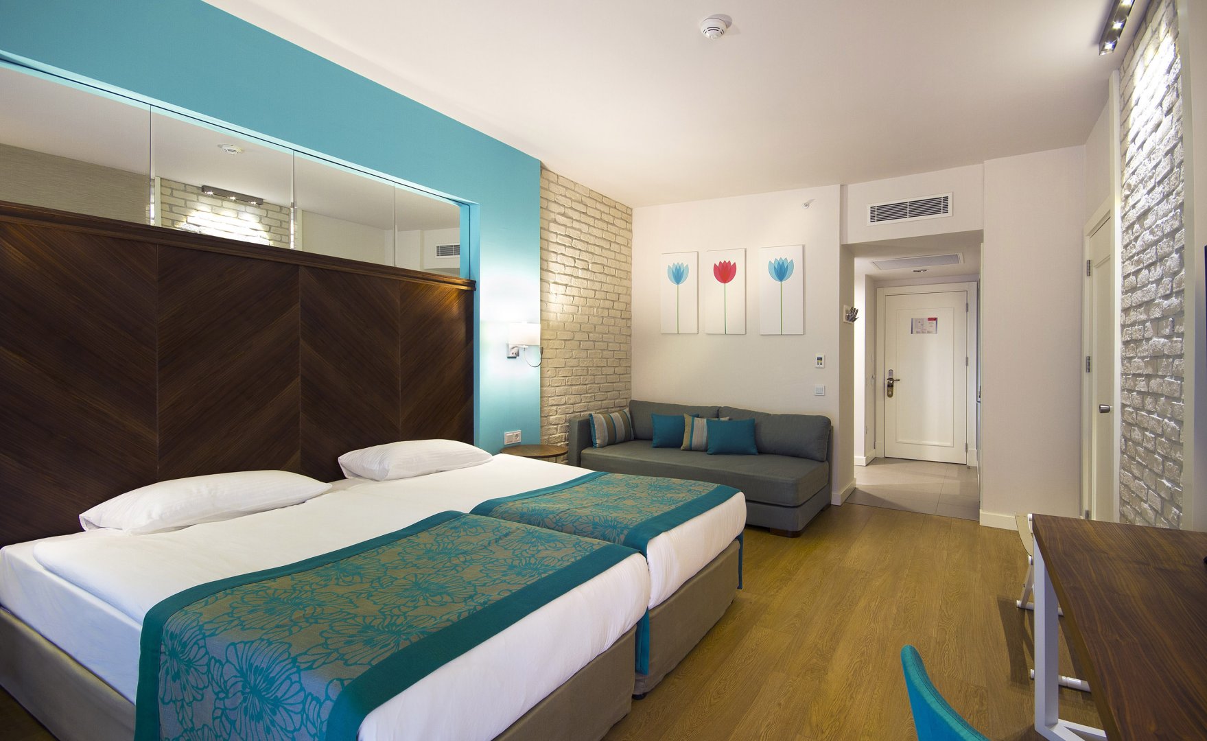 STANDARD SUPERIOR DOUBLE ROOM-ROH