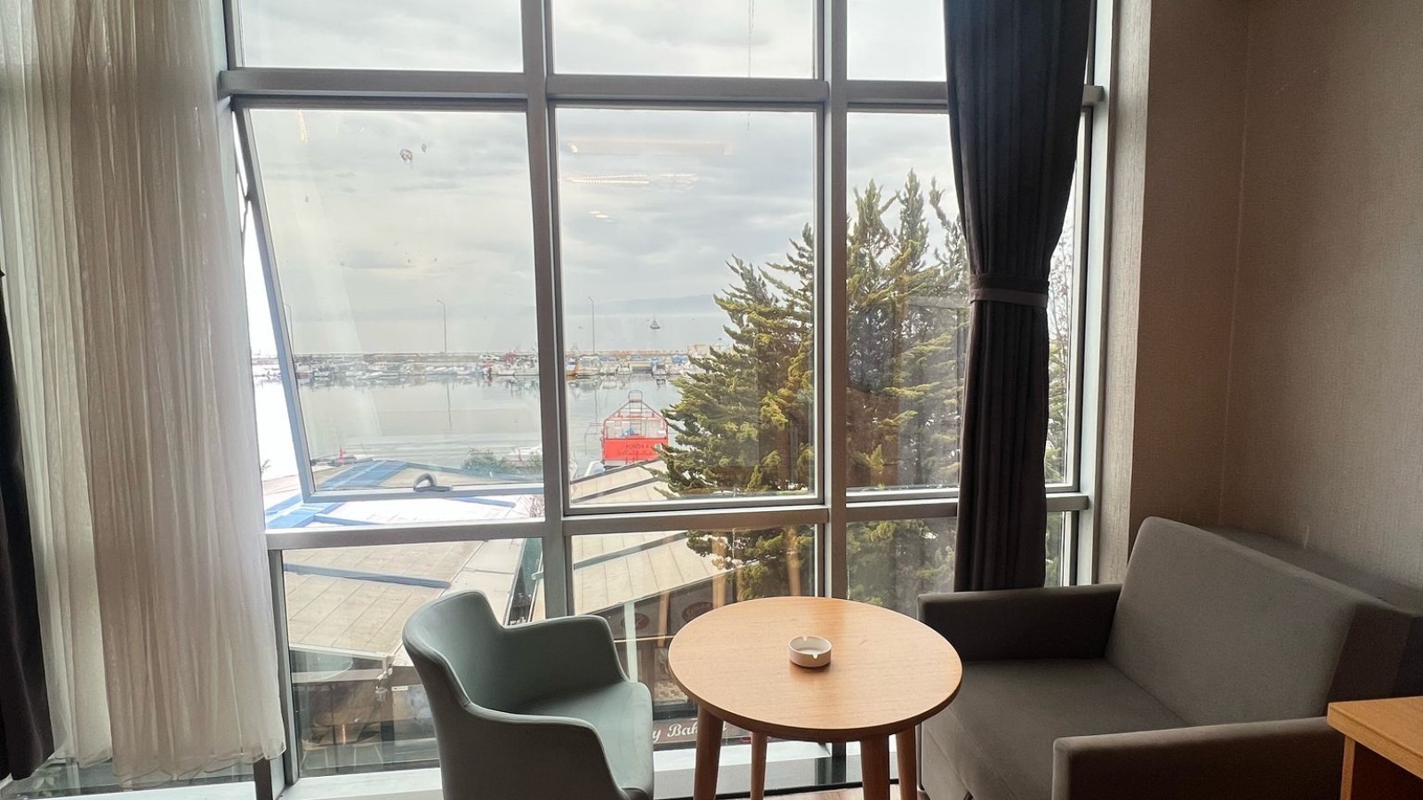 Deniz Manzaralı Oda