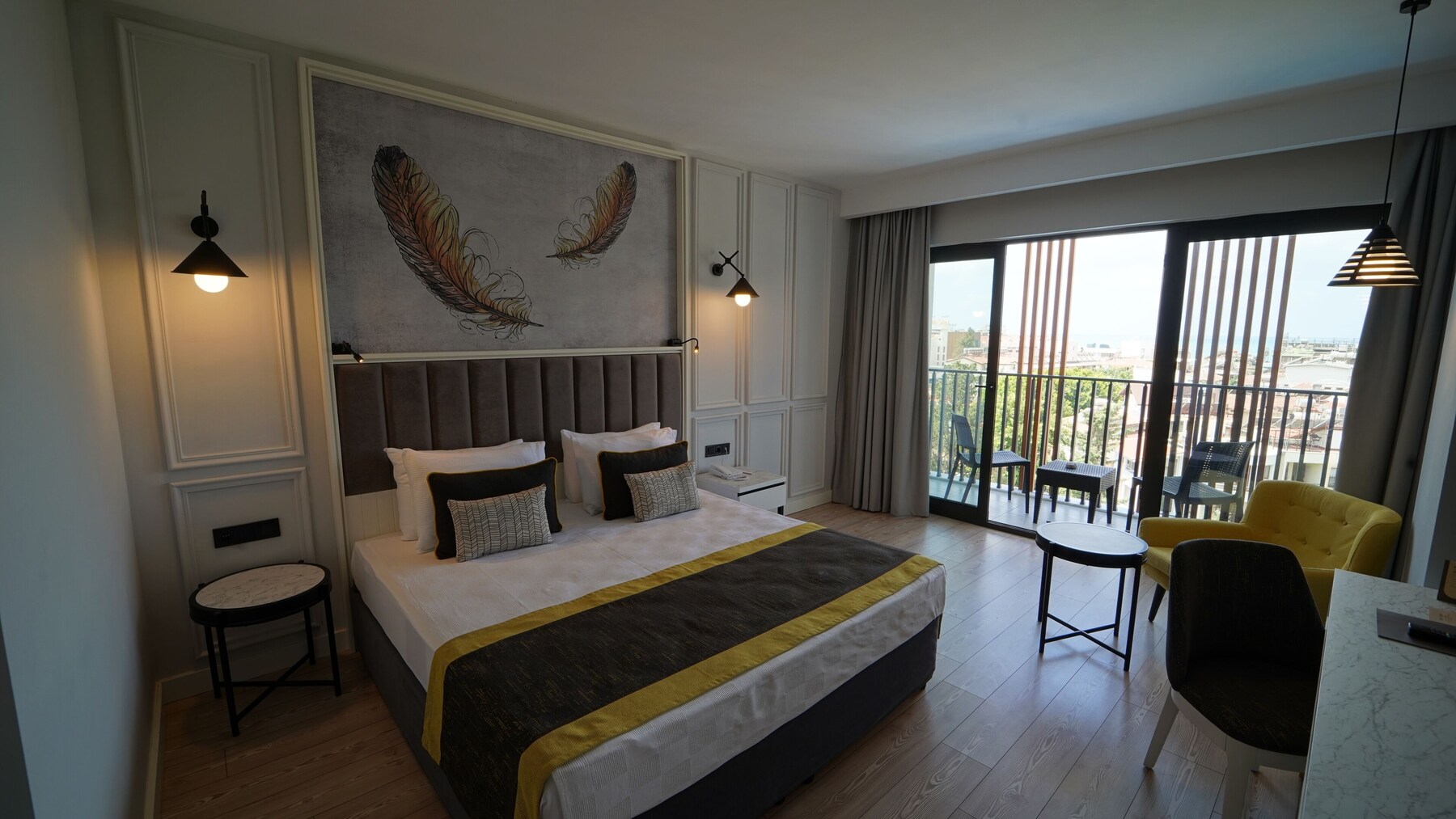 STANDARD ROOM LAND VIEW