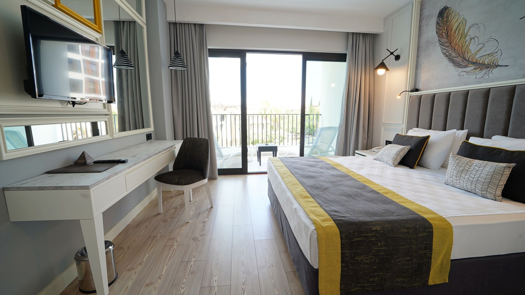 STANDARD ROOM SIDE SEA VIEW