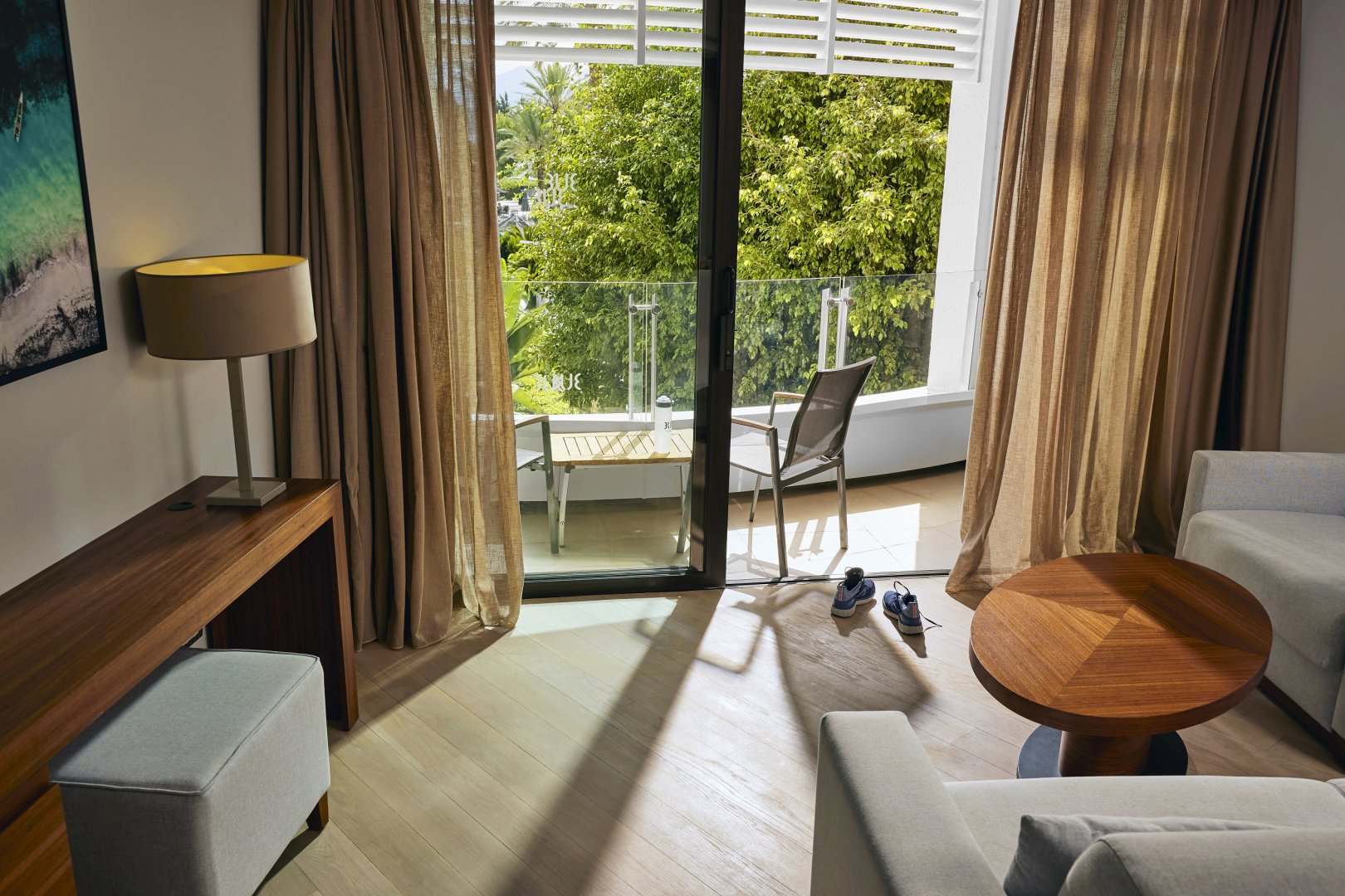 Suite Land View Room