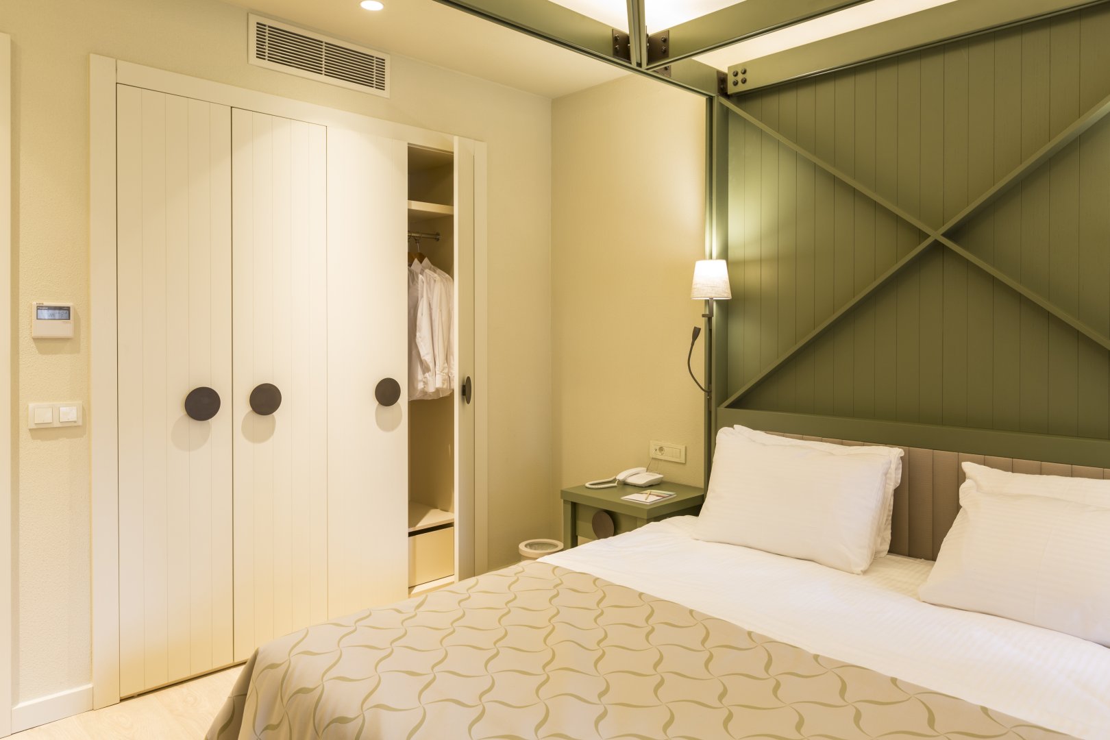 Family 2 Bedrooms Bungalow