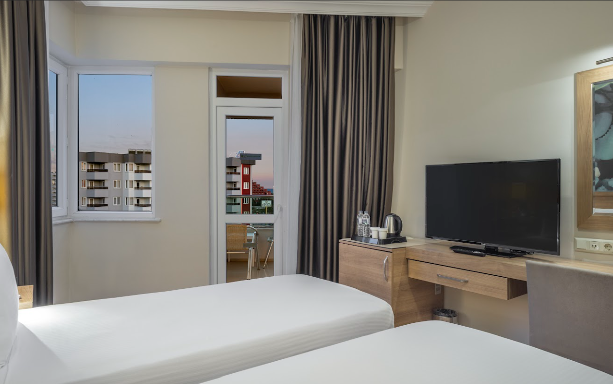 SUPERIOR ROOM WITH BALCONY