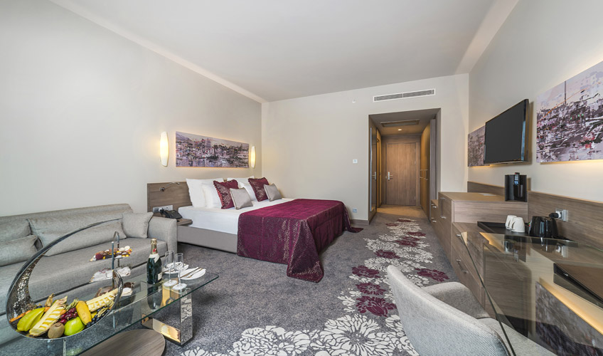 Deluxe (Yandan Deniz Manzaralı) Oda