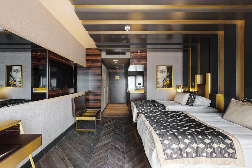 Ana Bina Deluxe Deniz Manzaralı Oda ( A Blok )