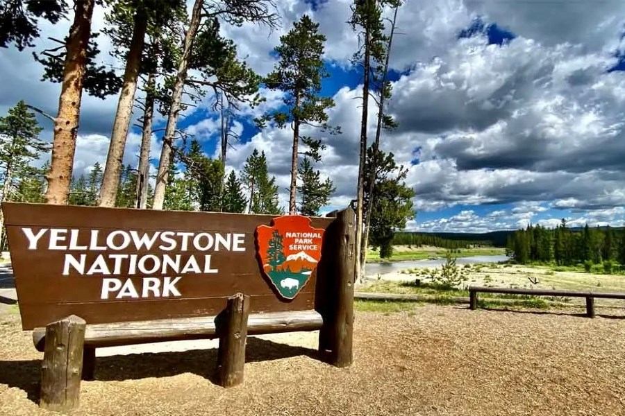 ABD, Yellowstone’a Yapay Zeka Destekli Tur Rehberleri Ekledi