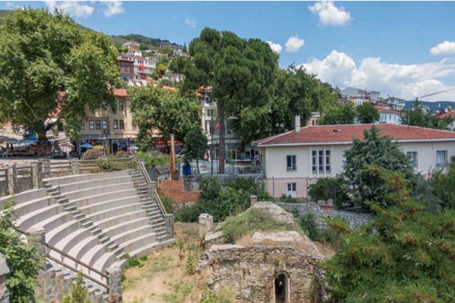 Kaz Dağları Eteklerinde ve Körfez Kıyısında Edremit Köyleri