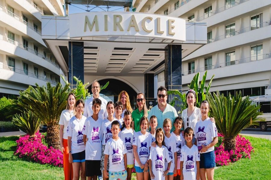 Miracle Resort Hotel’den depremzede çocuklara 5 yıldızlı tatil