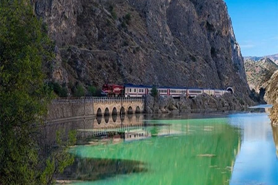 Turistik Karaelmas Ekspresi Seferlerine Başladı