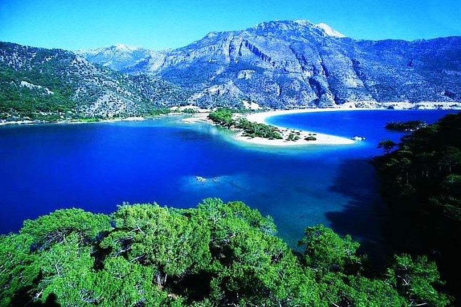 TURİSTLER MUĞLA YA AKIN EDİYOR