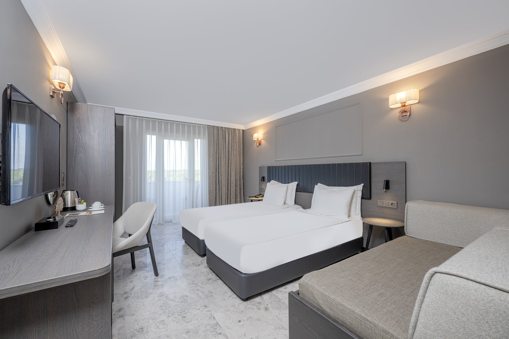 SUPERIOR ROOM LAND VIEW 