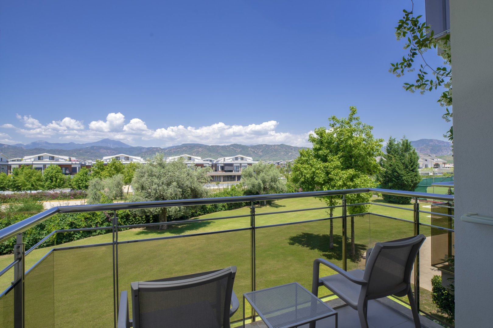 STANDARD DBL4 LAND VIEW (MIXED AREA)