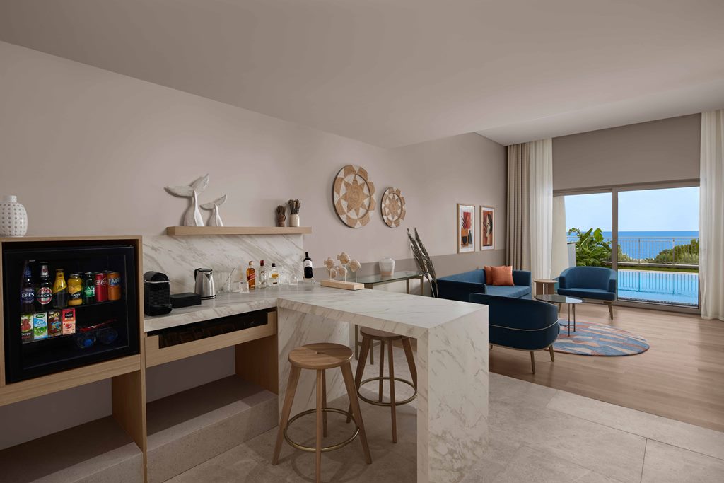 SUITE WITH PRIVATE POOL (ADULT AREA)