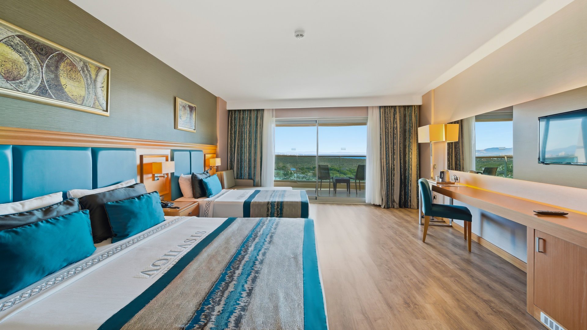 DeLuxe Room Land View