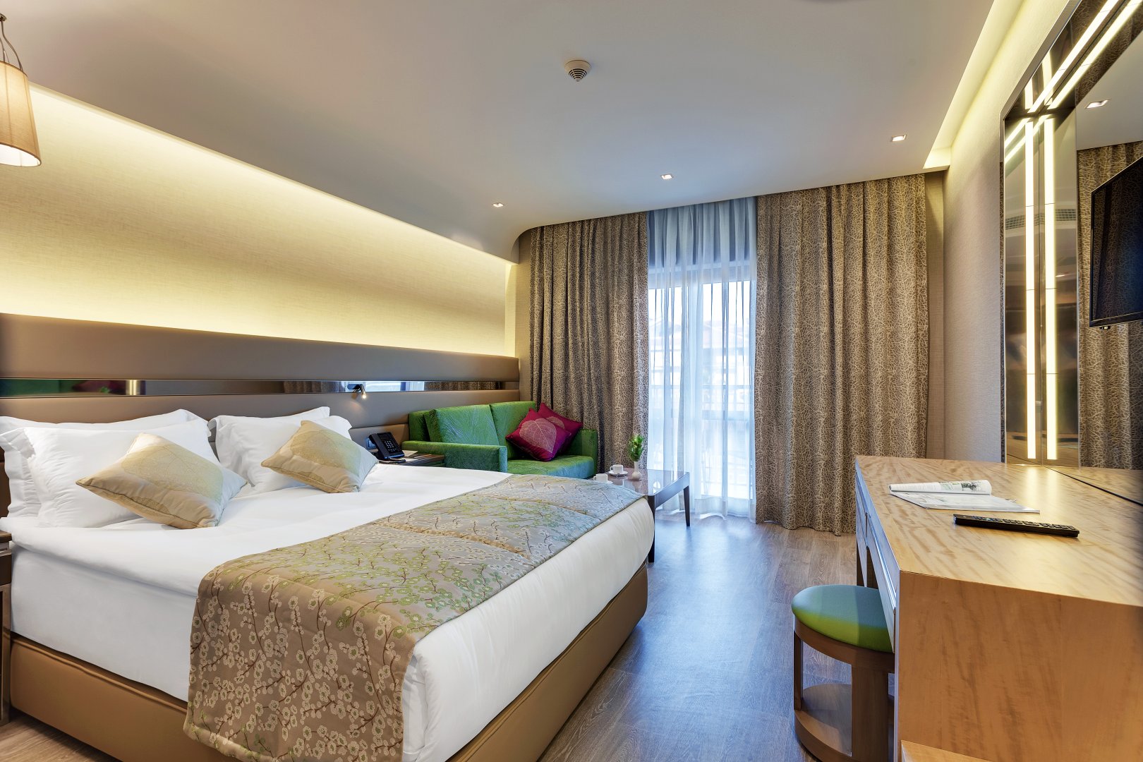 STANDARD ROOM LAND VIEW