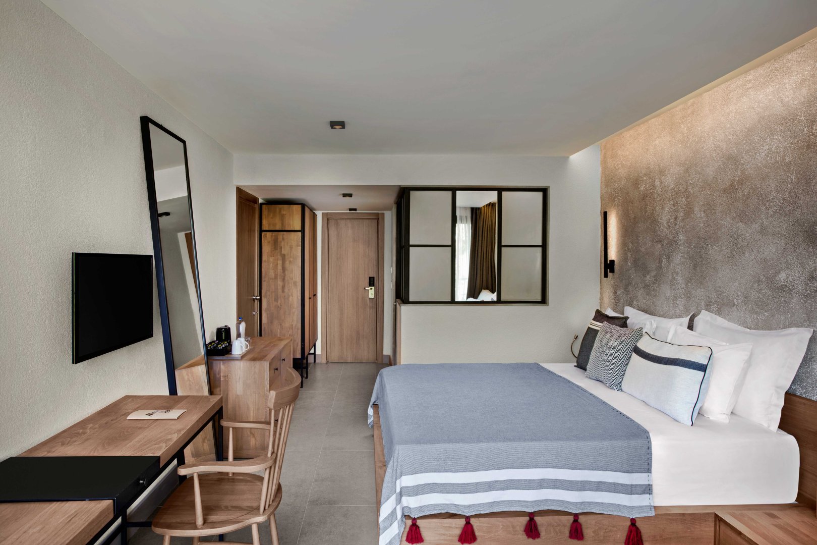 FAMILY CONNECTION GARDEN VIEW