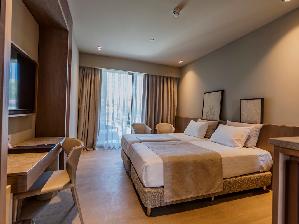 STANDARD ROOM WITH BALCONY