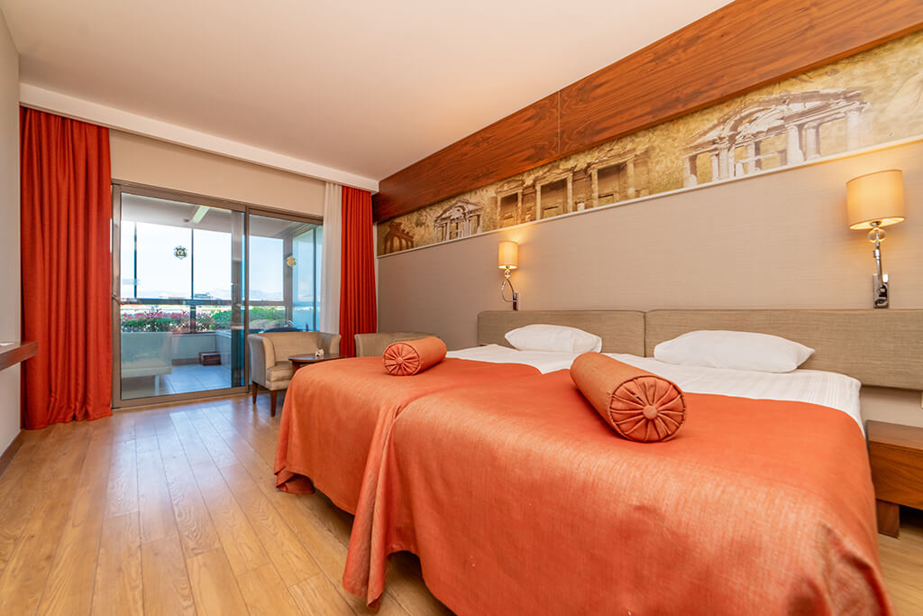 JACUZZI COMFORT ROOM