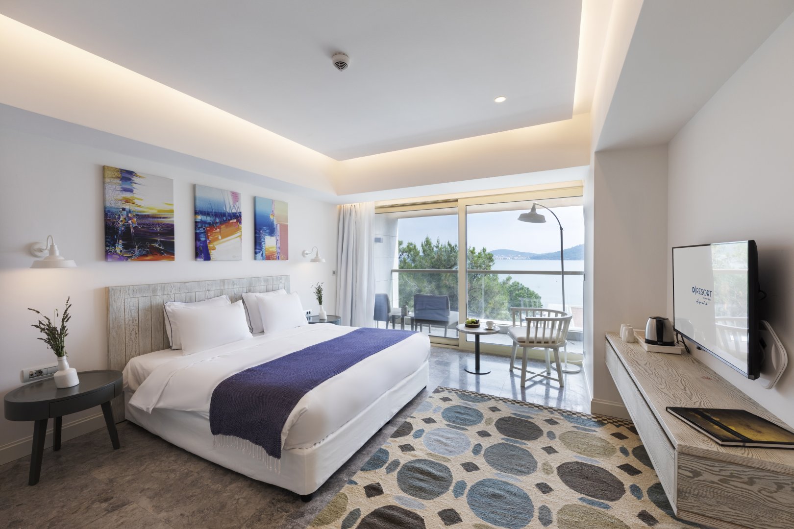 COMFORT PARTIAL SEA VIEW ROOM