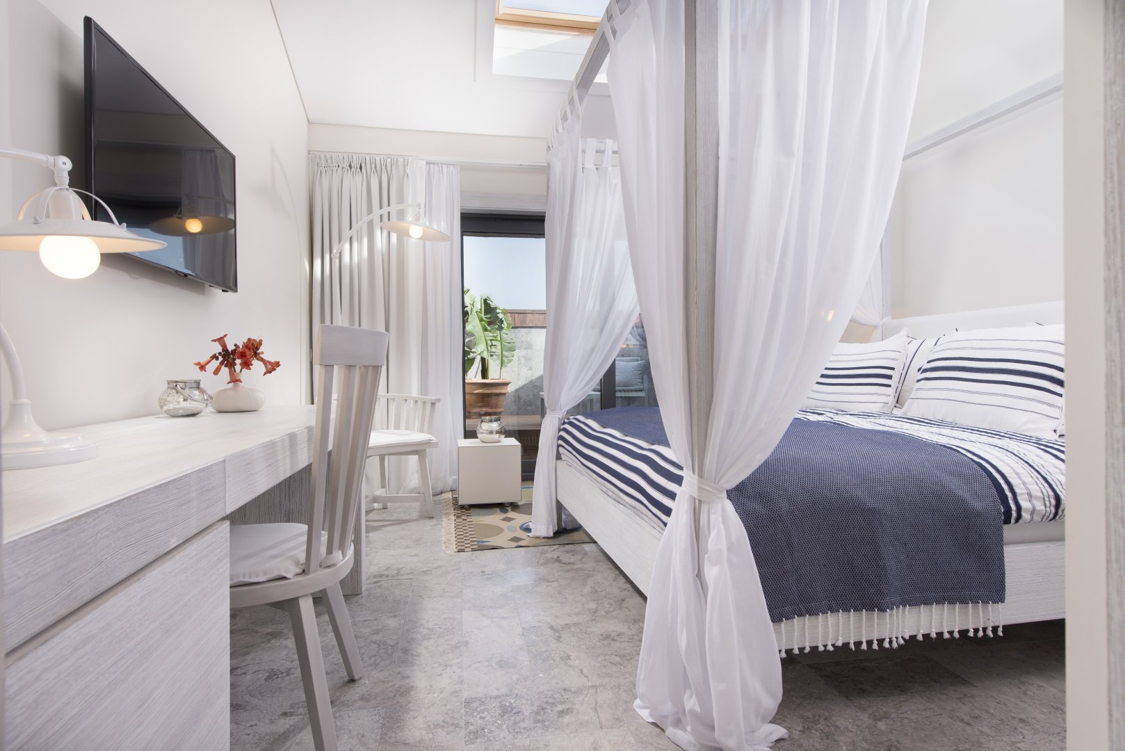 SUPERIOR TERRACE ROOM