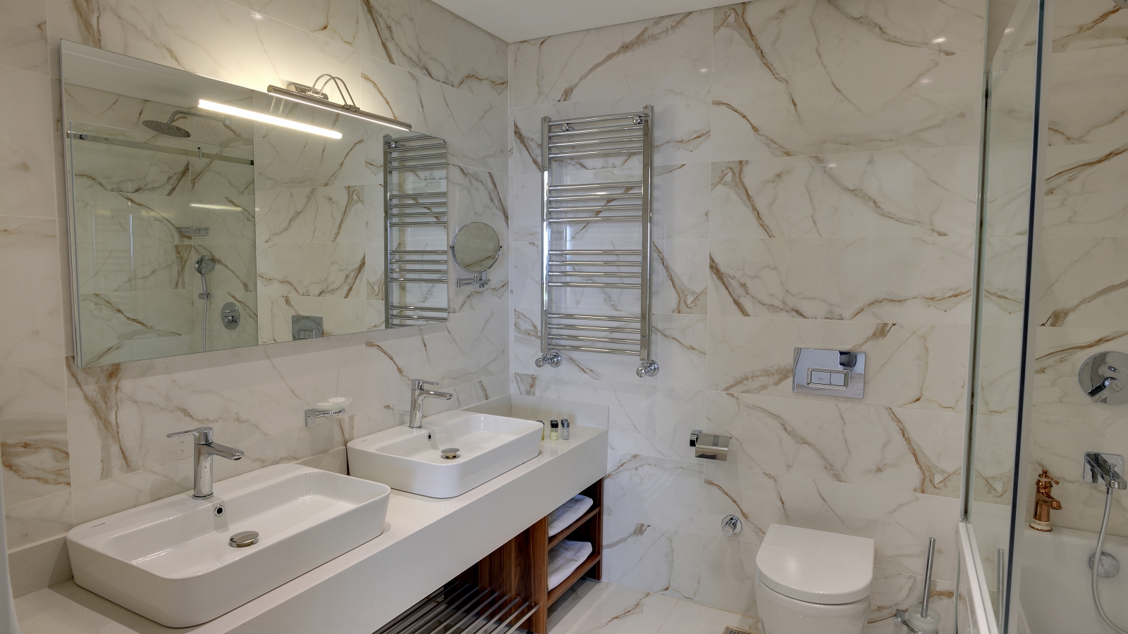 Corner Suite With Sea View